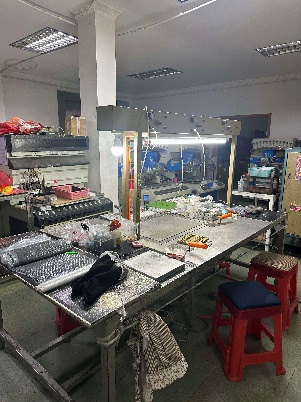 Mold-heating production workbench